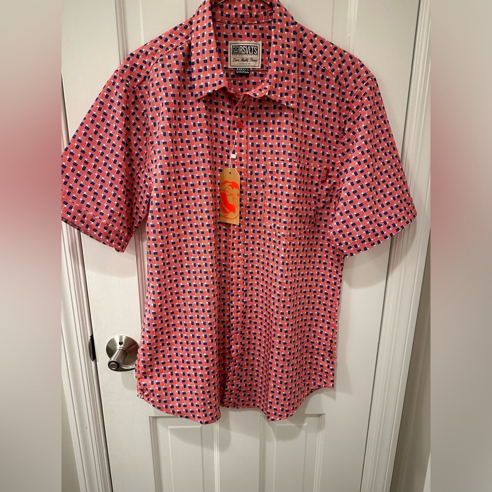 RSVLTS NWT - Men’s Size Small American Flag Short Sleeve